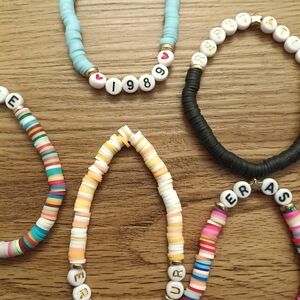SWIFTY Themed Colorful Beaded Kids Bracelets Set